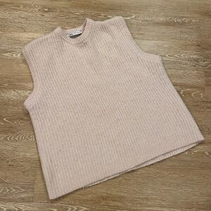 Zara Sleeveless Sweater Shell/Vest Light Pink Knit XS-S